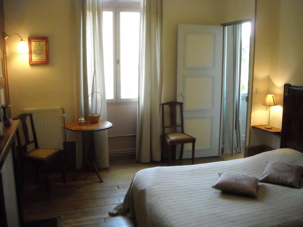 Chateau De Pougy 外观 照片